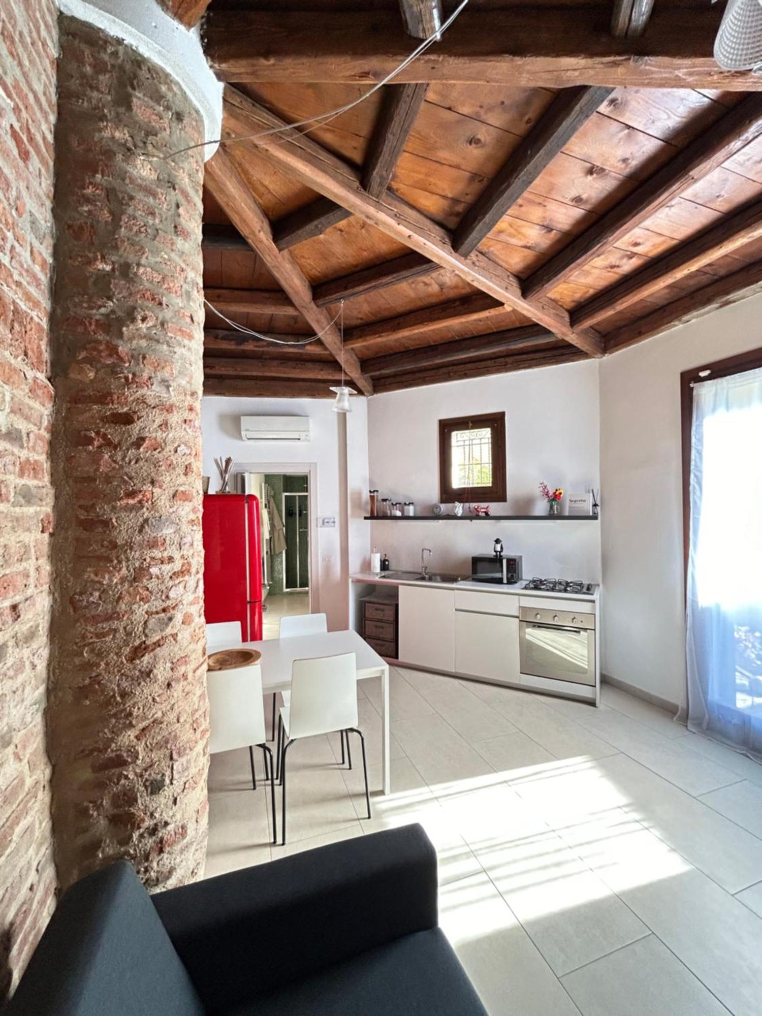 Chiesetta Abside Ex Seminario -Apartment Rovigo Eksteriør bilde