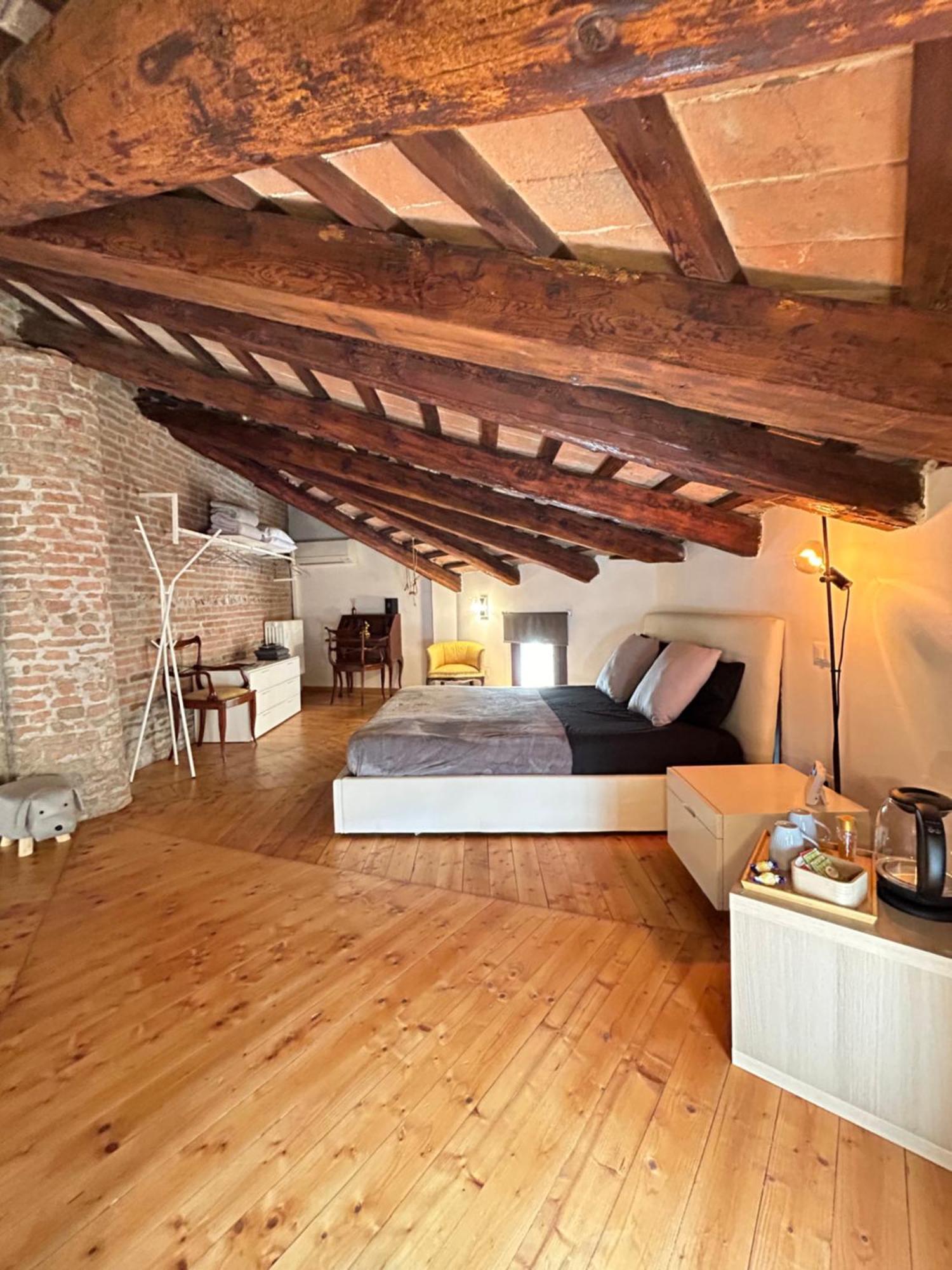 Chiesetta Abside Ex Seminario -Apartment Rovigo Eksteriør bilde